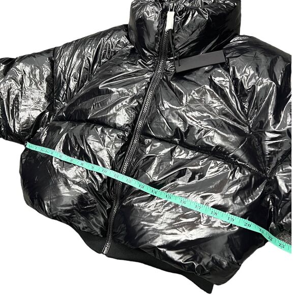 Blank NYC Jacket Women’s L Black Crop Puffer in Cold Lover Shine Nylon High Neck - Picture 7 of 15